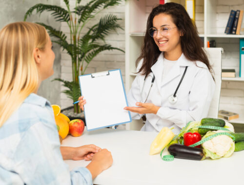 medium-shot-doctor-showing-results-patient